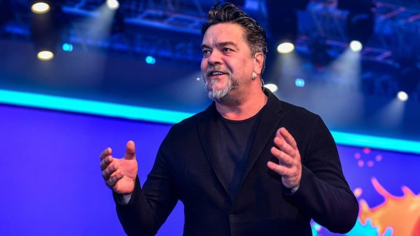 O Ses Türkiye jürisi Beyazıt Öztürk beni taklit ediyorlar deyip mahkemeye koştu - Resim: 1