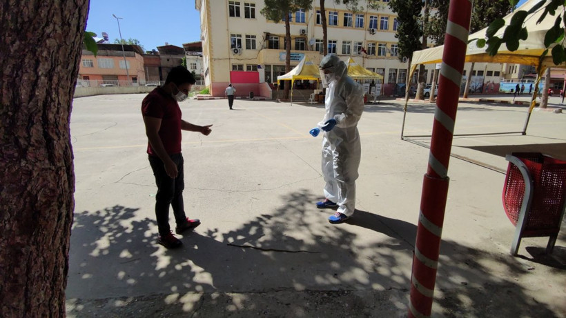 Gaziantep'te koronavirüs taramasında yılan paniği - Resim: 1