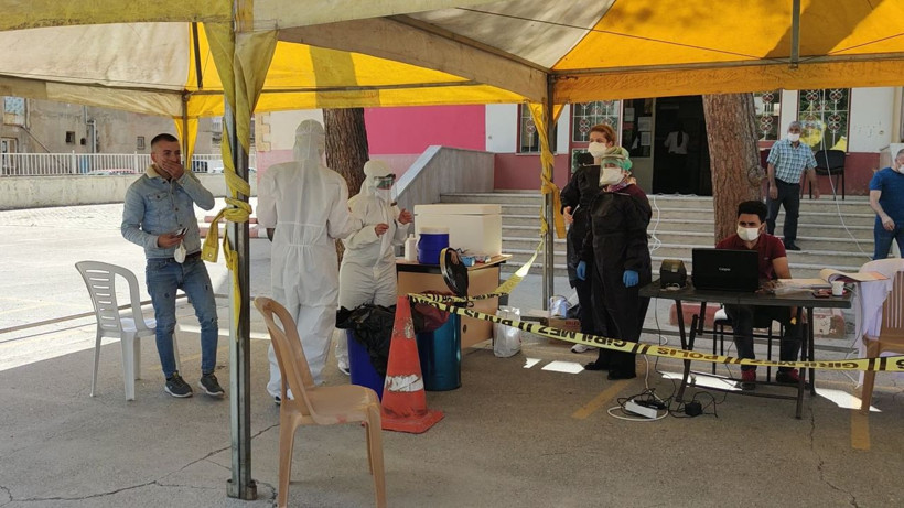 Gaziantep'te koronavirüs taramasında yılan paniği - Resim: 3