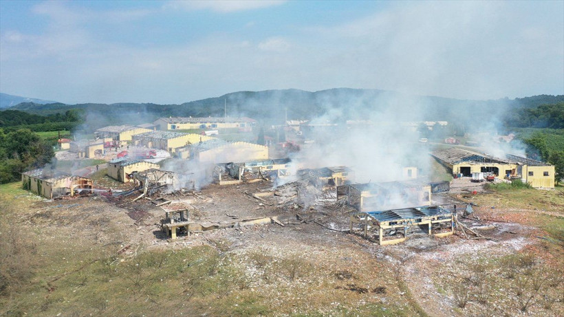 Bakan Soylu açıkladı: Yangın tamamen söndürüldü - Resim: 1