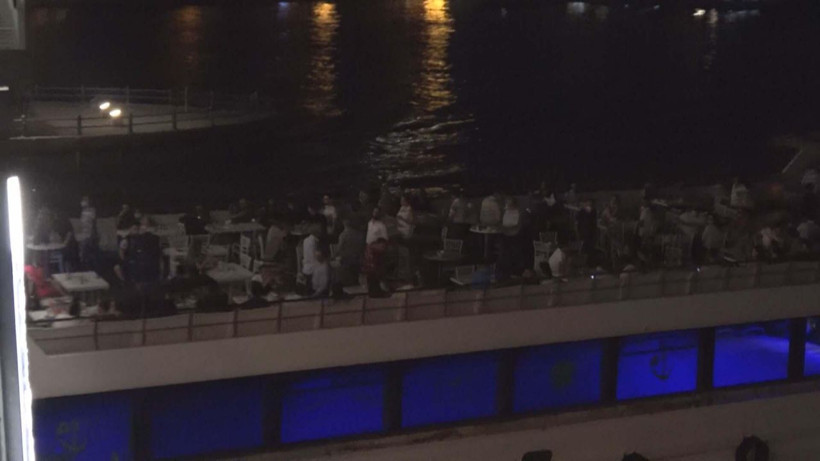 Koronavirüse aldırmadılar! İstanbul Boğazı'nda skandal görüntüler - Resim: 4
