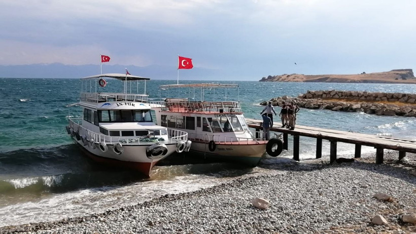Van Gölü’nde çıkarılan ceset sayısı 26’ya yükseldi - Resim: 2