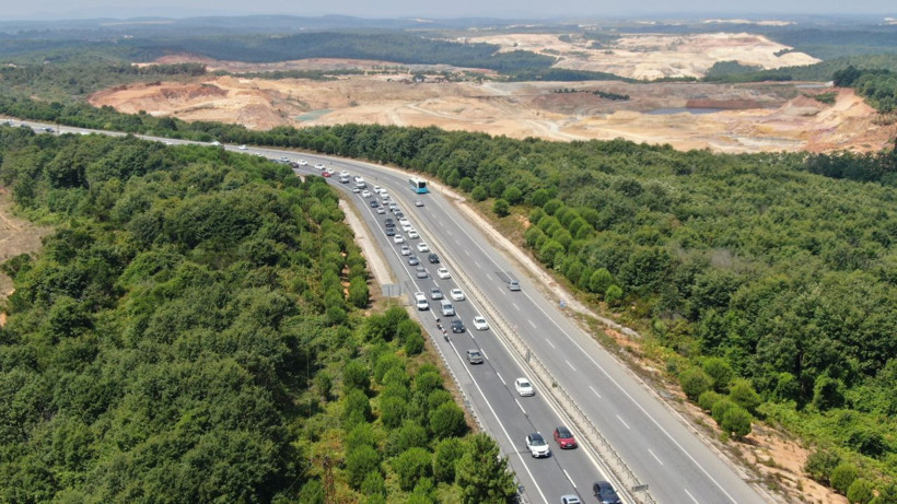 İstanbul Şile'ye tatilci akını! Kilometrelerce kuyruk oluştu - Resim: 3