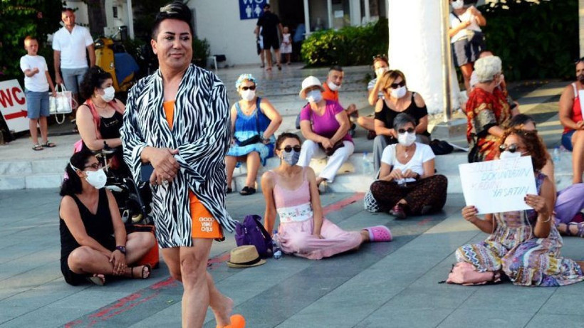 Murat Övüç İstanbul Sözleşmesi için oturma eylemine katılmak istedi böyle kovuldu - Resim: 1