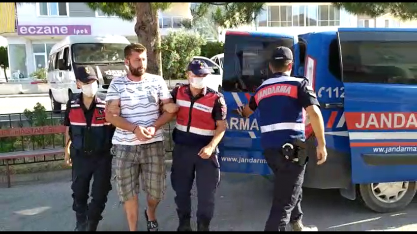 Sosyal medyada paylaştığı fotoğraf yakalattı! Elektrikçi kılığında jandarma... - Resim: 1