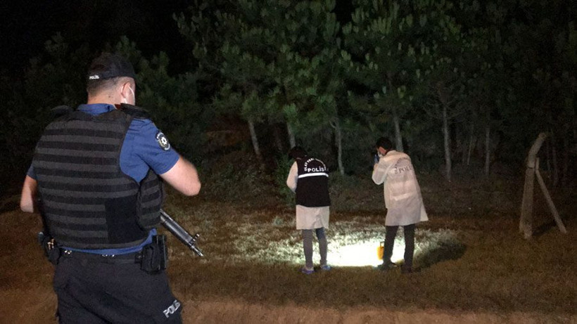 Aydos Ormanı'ndaki yangına müdahale eden itfaiye personeline ateş açtılar! - Resim: 1