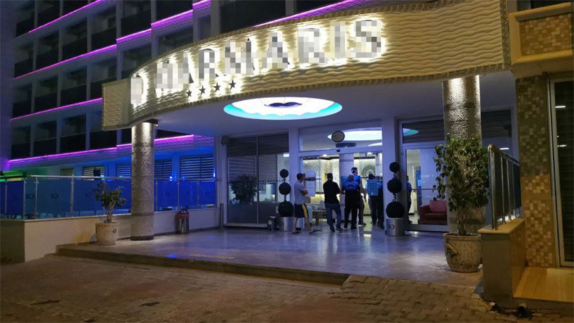 Marmaris’te ruhsatsız otel mühürlendi turistler başka otellere yerleştirildi - Resim: 1