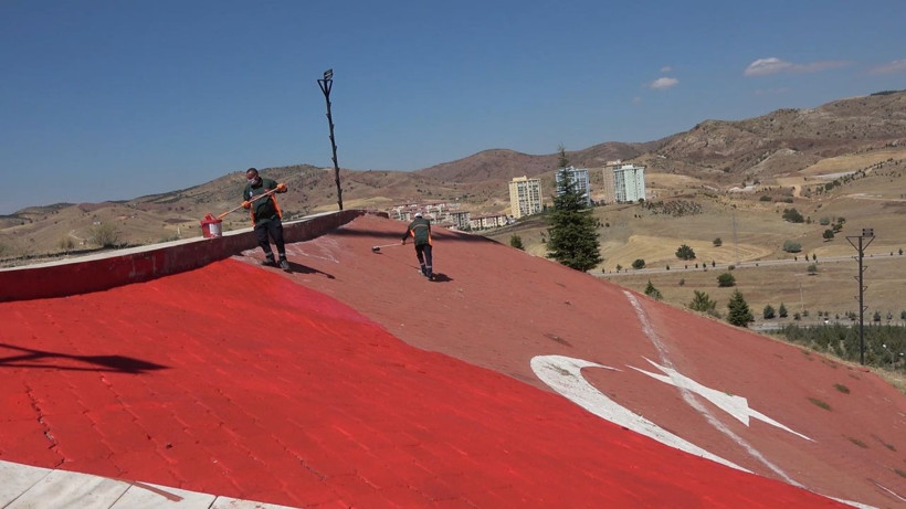 Kırıkkale'de 43 ilin geçiş güzergahında yer alıyor! Bakımı için 250 kilo boya kullanılacak - Resim: 4
