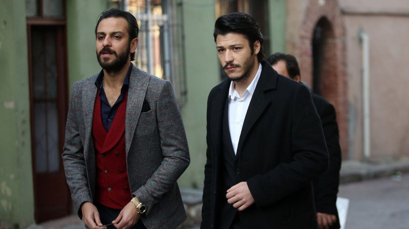 Çukur dizisinde koronavirüs çıktı ünlü oyuncu virüse yakalandı - Resim: 1