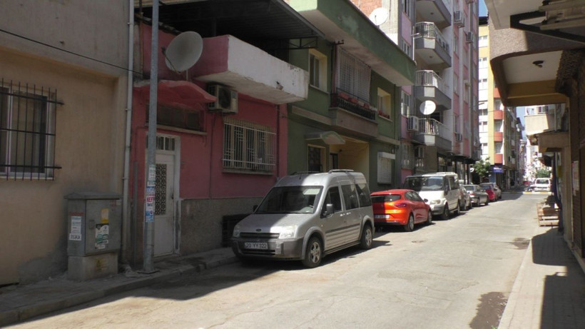 Komşuları kötü kokudan rahatsız oldu çöp evden çıkanlar ekipleri şaşkına çevirdi - Resim: 3