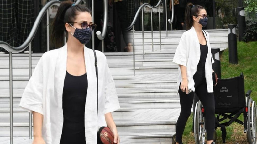 İrem Sak Show TV Çukur dizisindeki şiddeti bakın nasıl savundu silah eğitimi almış - Resim: 1