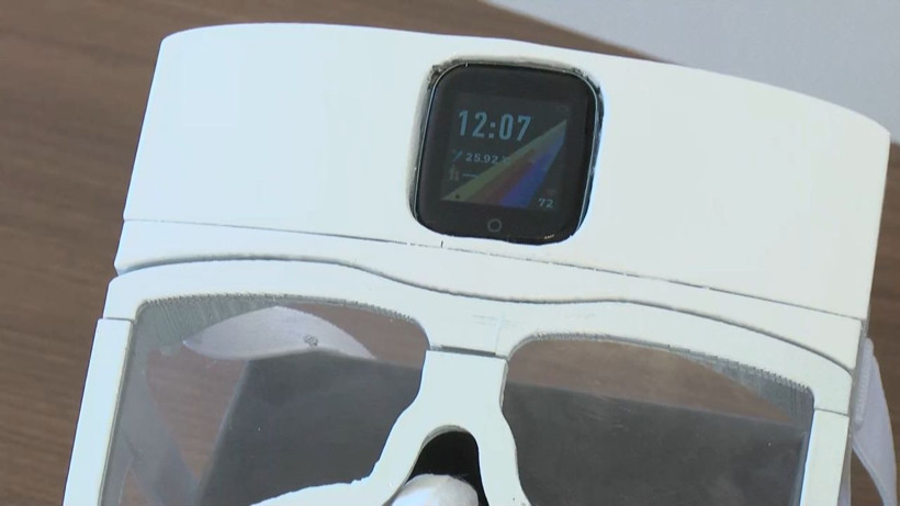 Yerli 'akıllı maske' seri üretime hazır fikri oğlu verdi babası yaptı - Resim: 2