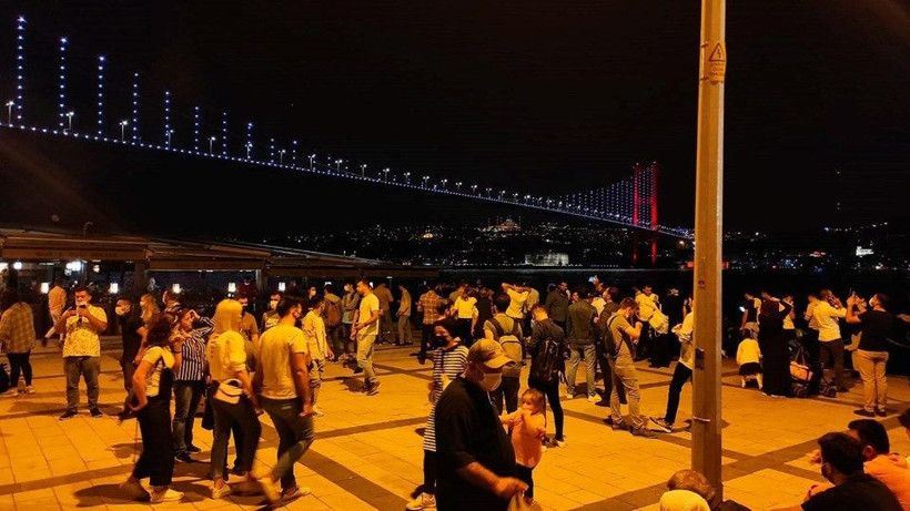 İstanbul'da selfie uğruna virüs kurallarını hiçe saydılar - Resim: 2
