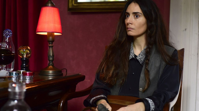 TV8 Kırmızı Oda'nın Alya'sı Melisa Sözen Twitter'a damga vurdu Instagram'da paylaştı - Resim: 1