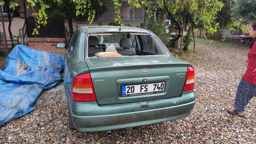 Denizli'de yumurtadan büyük dolu yağdı arabalar ve çatılar kevgire döndü - Resim: 3