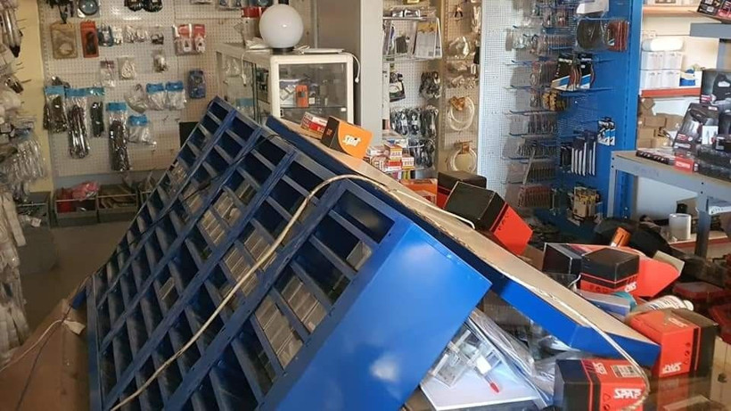 İzmir'deki deprem Yunanistan'ın Sisam Adası'nı da vurdu - Resim: 4