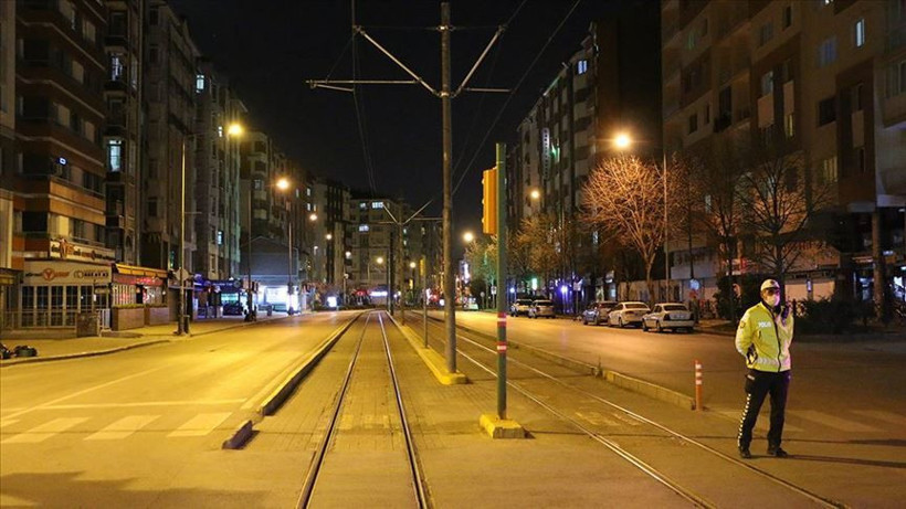 Seyahat yasağı geldi! Hafta içi akşam saat 21:00'den sonra hafta sonu ise tamamen yasak - Resim: 2