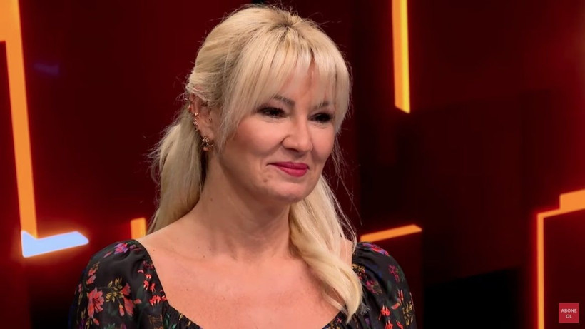 Pınar Altuğ 'seksi bir gecelik giyip Tamer Karadağlı ile öpüşmedim' deyip açıkladı - Resim: 2