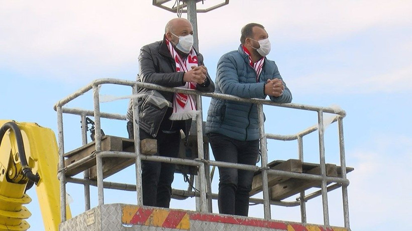 Beypiliç Boluspor Spor Başkanı takımının maçını vinç üstünden izledi - Resim: 4