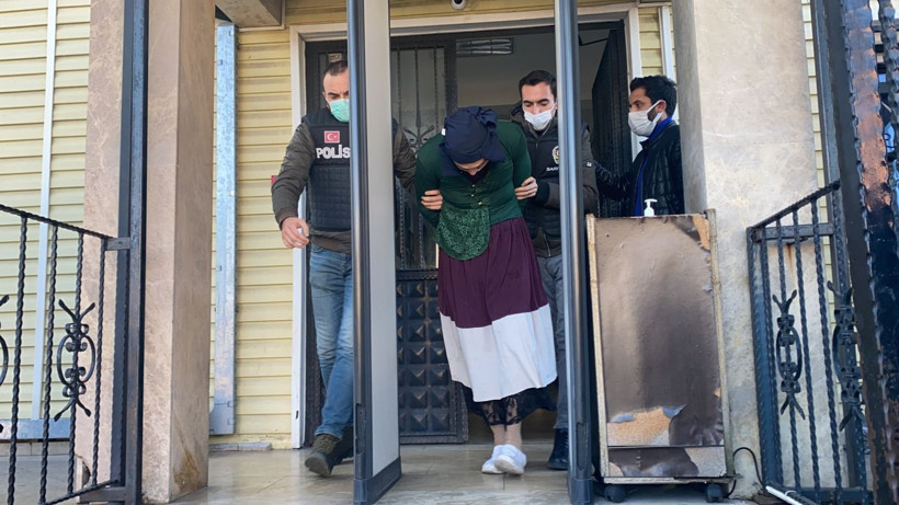 Yılbaşı gecesi İstanbul'da film gibi olay! 5 milyonluk lüks cipte kadın kılığında yakalandı - Resim: 1