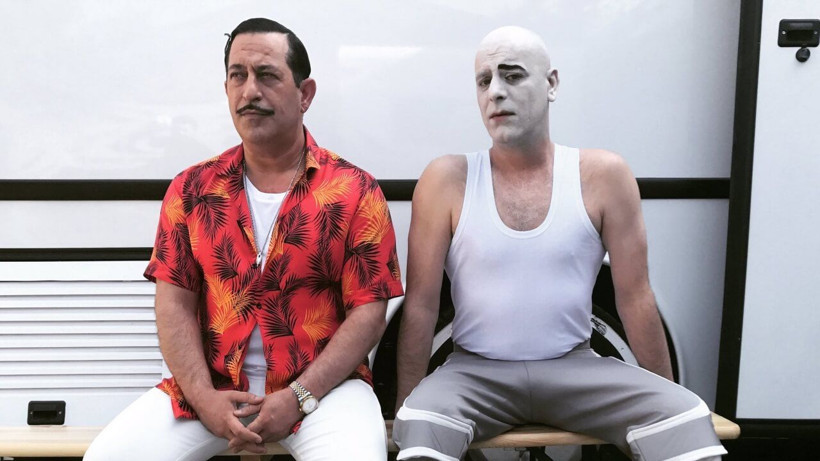 Cem Yılmaz filmleri hakkında şaşırtan makale! Cinsel içerikli dekolte var ibadet yok - Resim: 4