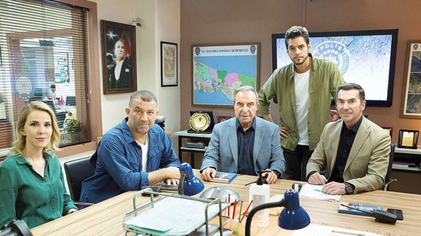 Arka Sokaklar'a bomba transfer! Cennet Mahallesi'nin ödüllü ismi katıldı - Resim: 2