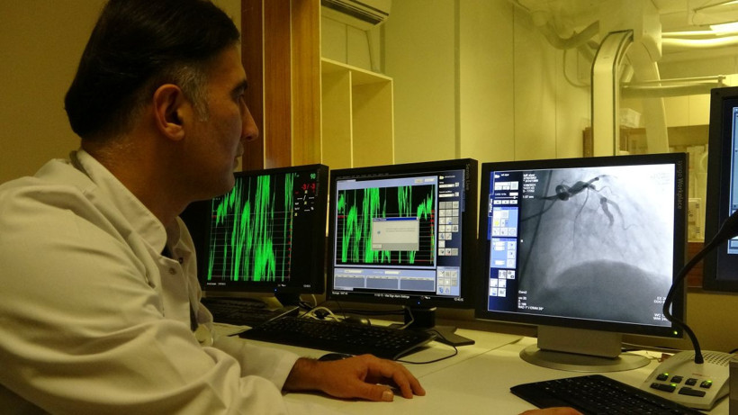 Hayat hikaye herkesi etkiledi! 20 yıl önce inşaatta işçiydi şimdi Van'da doktor oldu - Resim: 4