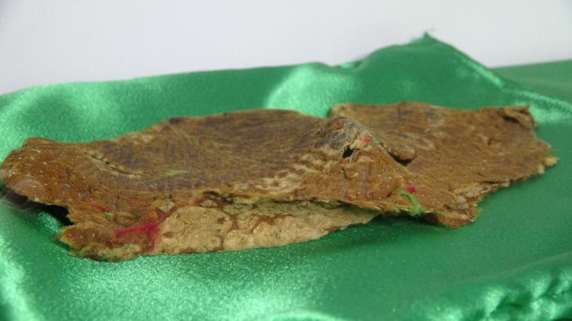 Hakkari'de dedelerinden kaldı! HZ. Muhammed'e ait kutsal emanetleri saklıyor - Resim: 4