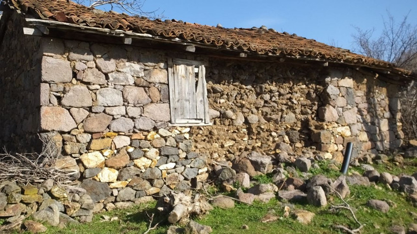 Balıkesir’in hayalet köyü! Sadece iki kişinin yaşadığı köy çöküyor - Resim: 4