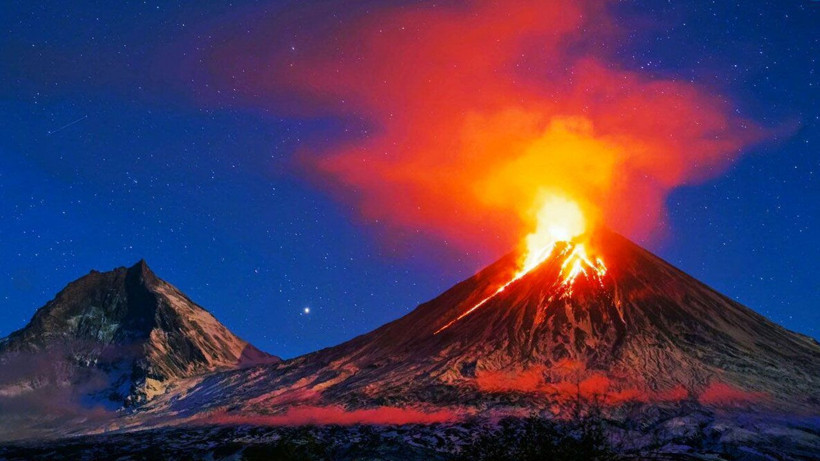 Rusya'da yanardağ patladı lavlar 7 km'ye yayıldı buzullar erimeye başladı - Resim: 3