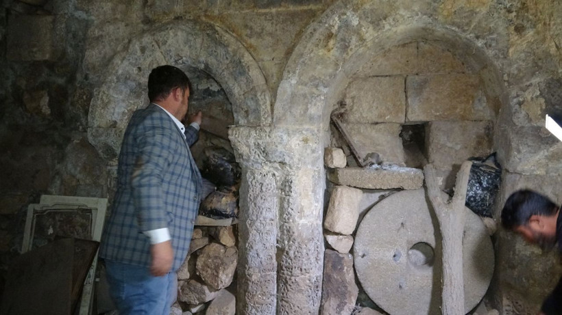 Mardin'de dudak uçuklatan fiyata satışa çıkarıldı! İçinde tünel ve mezarlar var - Resim: 2