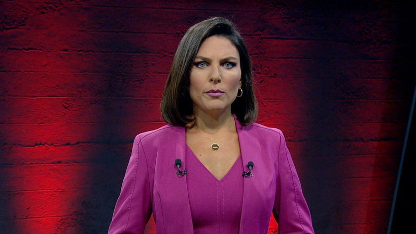 Show TV Ana Haber Spikeri Ece Üner de 'Sapyoseksüel' çıktı 'En seksi organımız...' - Resim: 1