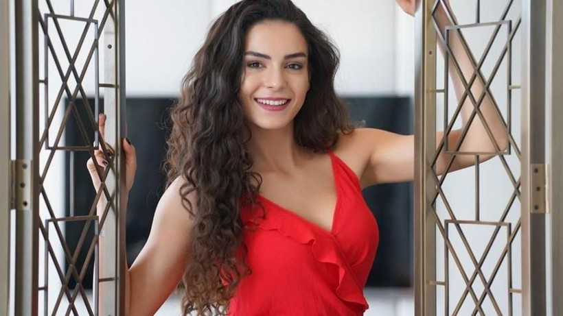 Hercai'nin Reyyan'ı Ebru Şahin, aşka geldi sevgilisi Cedi Osman'ın doğum gününü kutladı - Resim: 4