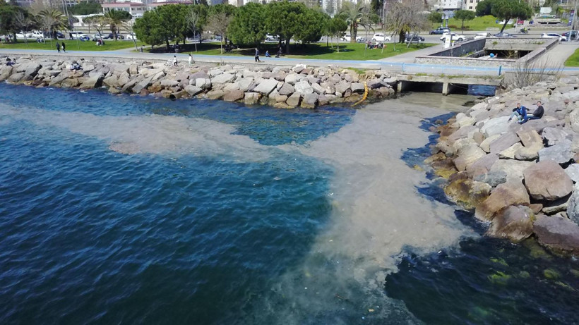 Kartal Sahili'nde endişelendiren görüntü! 'Deniz salyası' sahil boyunu kapladı - Resim: 4