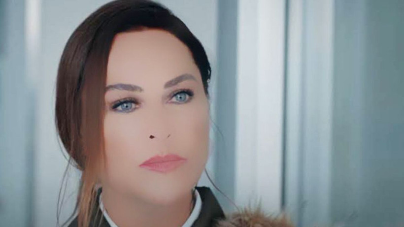 Hülya Avşar'ın Masumiyet dizisindeki filtreli halinden eser yok en doğalını paylaştı - Resim: 2