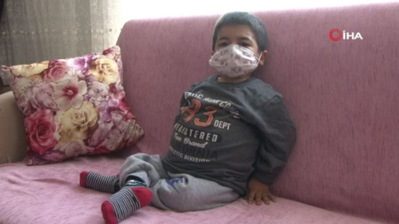 Antalya'da onu gören 4 yaşında sanıyor gerçek yaşını öğrenen şok oldu: Ayakları kırılabilir - Resim: 4