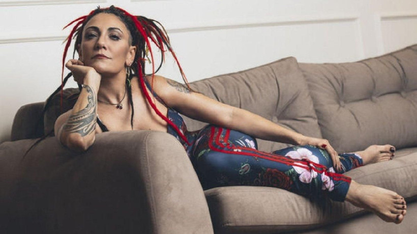 Rock grubu vardı! Özlem Tekin şimdilerde köyde çiftçi hayatı yaşıyor - Resim: 1