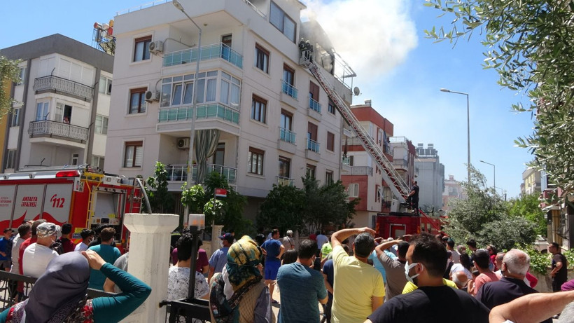 Antalya'da çığlık atınca yangını fark etti! Görünce gözyaşlarına boğuldu - Resim: 4