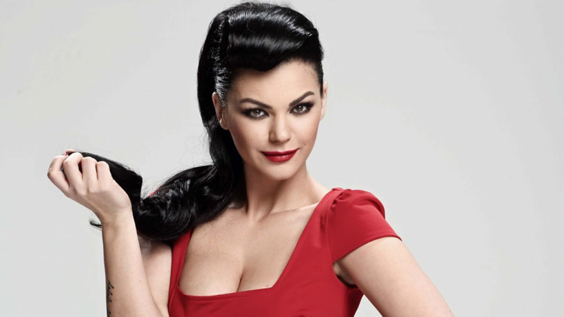 'Para talep etmiyorum' deyip Nez yeni mesleğini duyurdu! 15 yıl eğitim aldı - Resim: 1