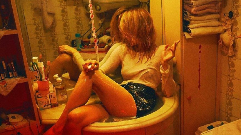 Sadakatsiz yıldızı Çıplak'a katıldı BluTV'de yeni sezon krizi! Cüneyt Özdemir RTÜK'ü etiketlemişti - Resim: 4