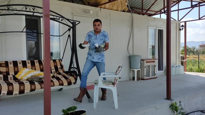 Plazada lüks hayat tat vermedi bıraktı! Burdur'a döndü bağ evinde huzuru yaşıyor - Resim: 1