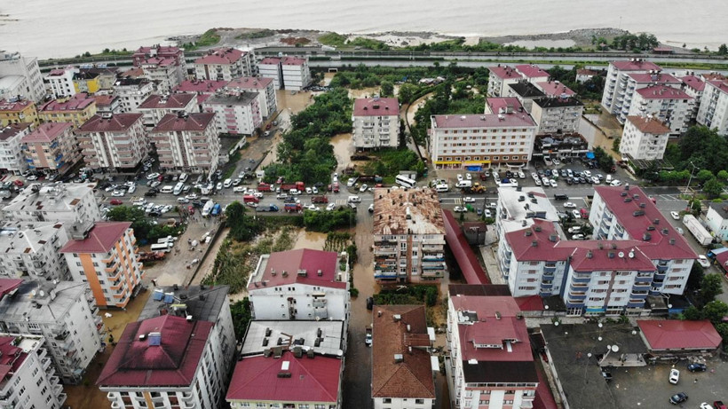 Prof. Dr. Orhan Şen tek tek sıraladı 'Yükseklere çıksınlar' dedi! Doğu Karadeniz'e sel uyarısı - Resim: 1