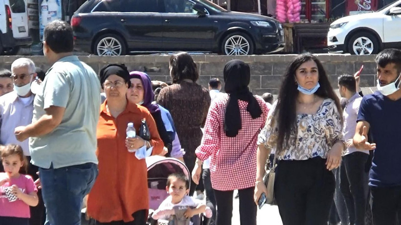 Diyarbakır kırmızıya büründü! Hastanede yataklar yüzde 40 doldu - Resim: 2