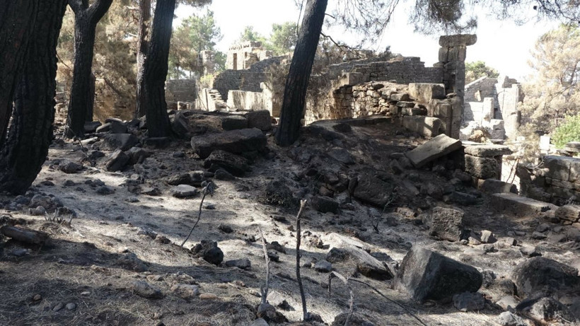 Antalya Manavgat'taki yangında antik kent Lyrbe de yandı - Resim: 3