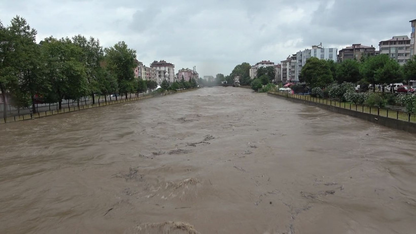 Samsun'da anonslar yapılmaya başlandı! Giriş çıkışlar kapatıldı Meteoroloji uyardı - Resim: 2