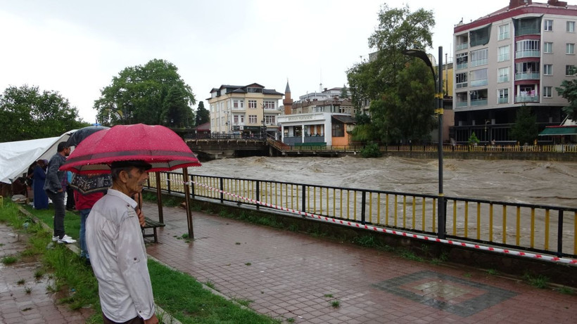 Samsun'da anonslar yapılmaya başlandı! Giriş çıkışlar kapatıldı Meteoroloji uyardı - Resim: 4