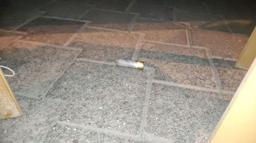 Denizli'de tüfekle düğünü bastı, davetliler kaçacak yer aradı - Resim: 3