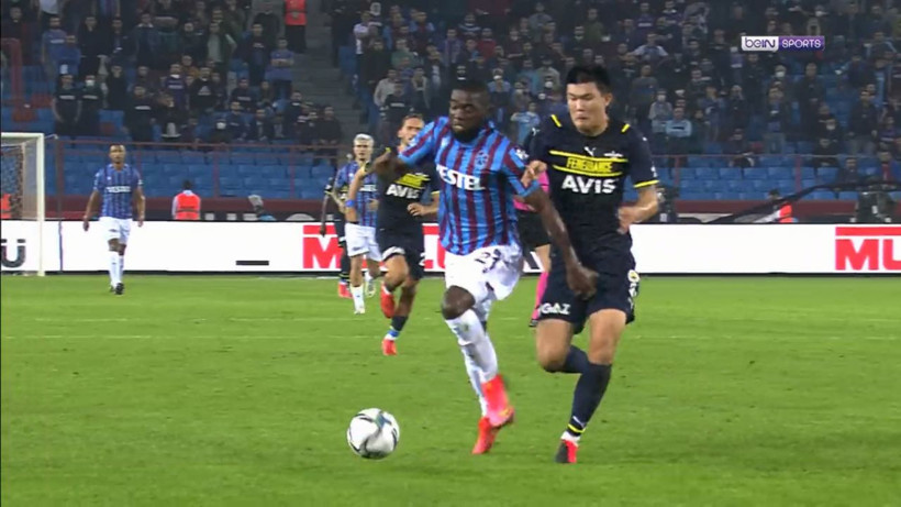 Fenerbahçeli Kim Min-jae'nin kırmızı kart gördüğü pozisyon tartışmalara neden oldu - Resim: 4