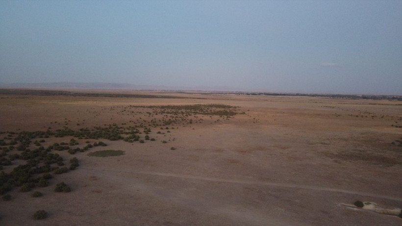 Tamamen kuruyan Akşehir Gölü'nün tabanında su bulundu - Resim: 4