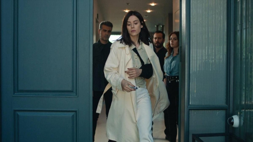 Sadakatsiz Kanunsuz Topraklar Esra Erol Masterchef Müge Anlı'ya fark attı! Reytingde zirve bakın kimin oldu - Resim: 2